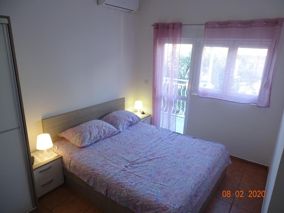 Apartments Antea & Magdalena Pirovac Kültér fotó