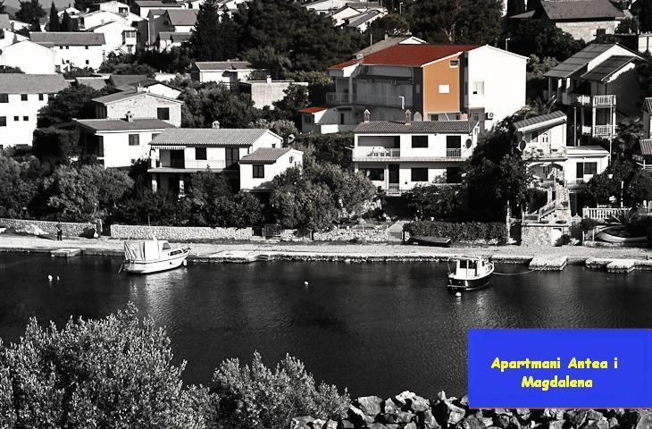 Apartments Antea & Magdalena Pirovac Kültér fotó