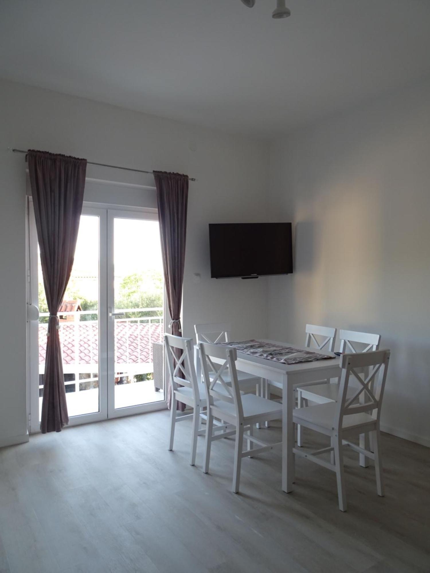 Apartments Antea & Magdalena Pirovac Kültér fotó